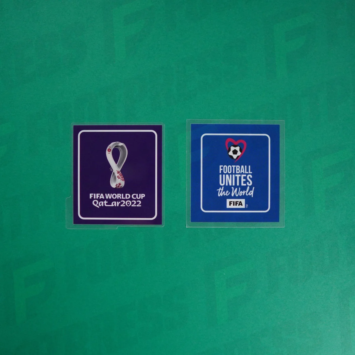 Flocage Officiel - Patch, Coupe du monde 2022 Violet + Football Unites the World Bleu foncé Adulte (World Cup 2022)